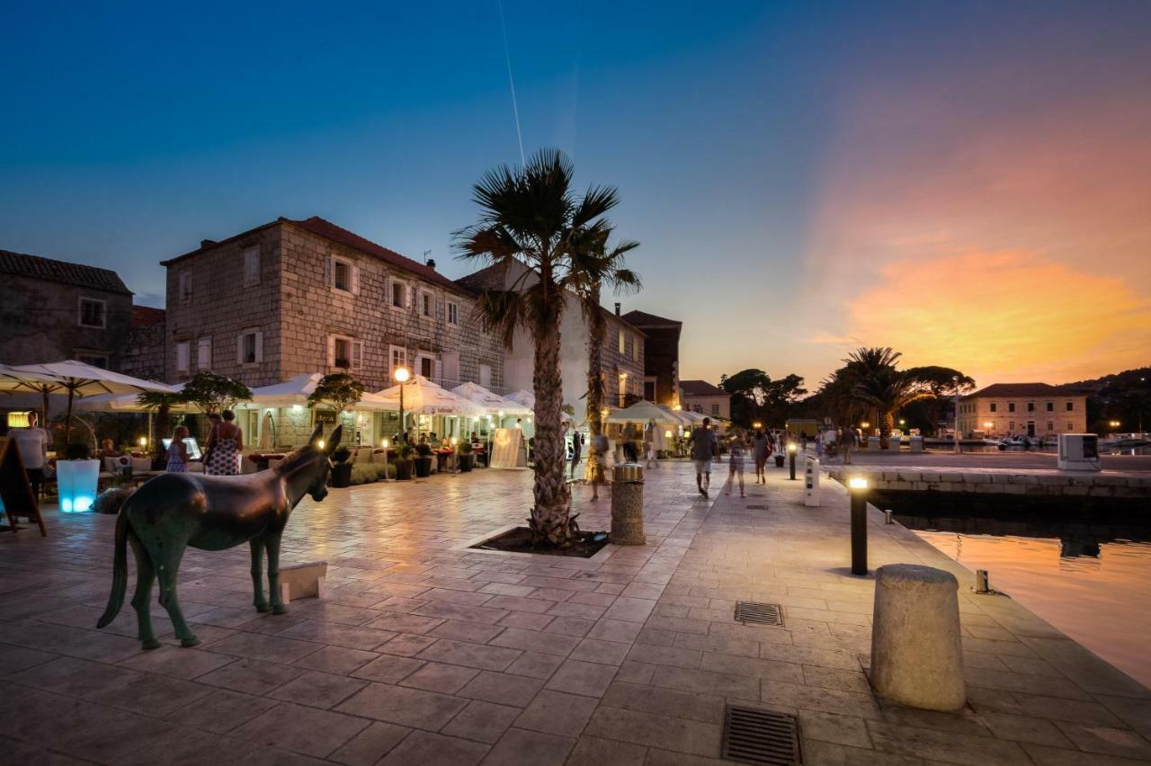 Hvar 3*